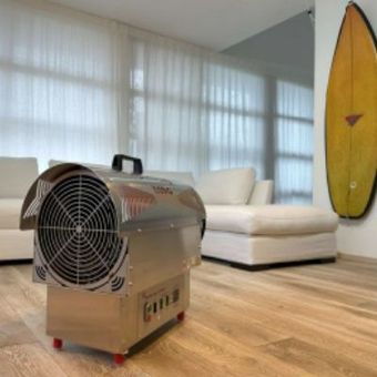 Thermo-Bug-Gerät bei einem realen Einsatz in einem Wohnraum
